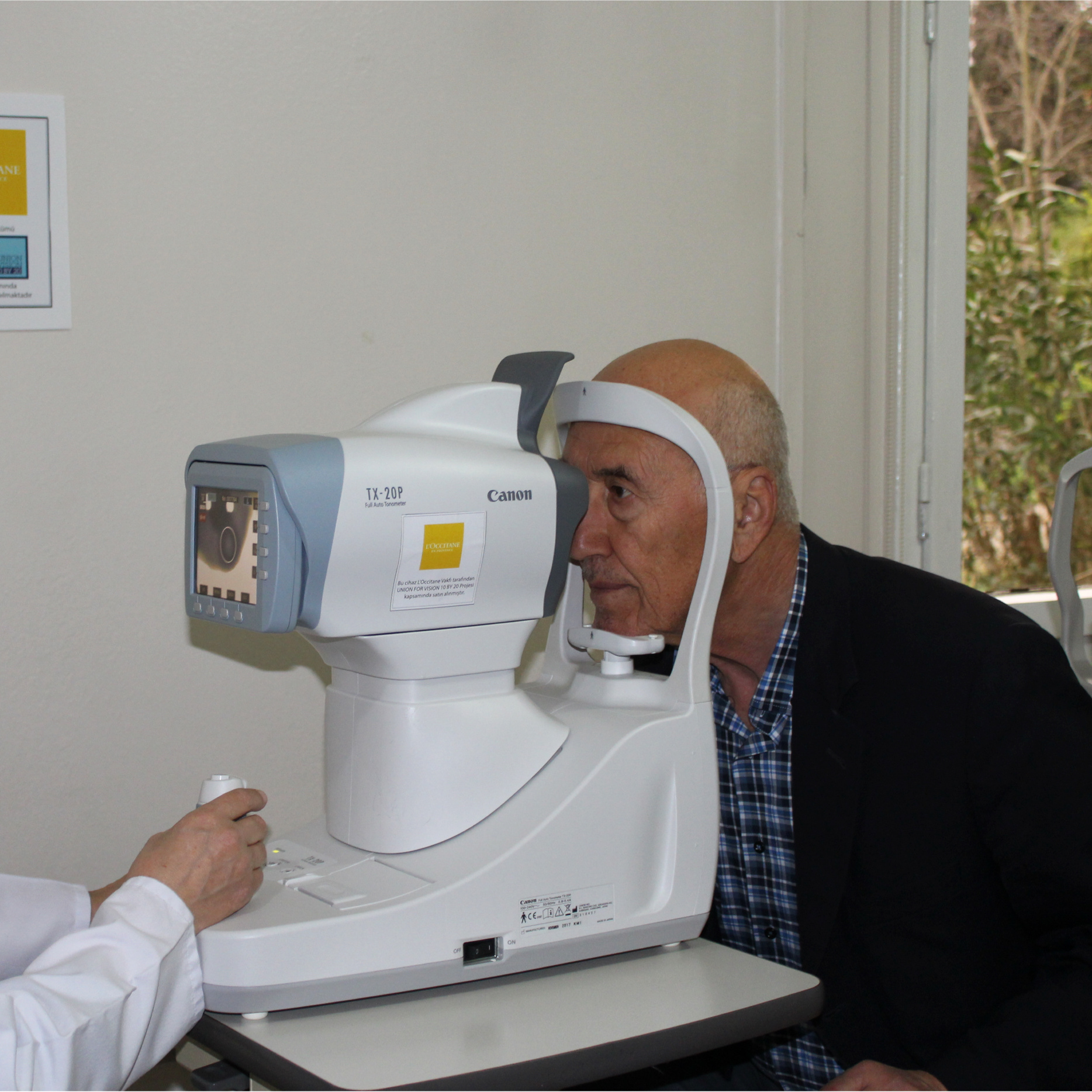  Short description of the image used by screen readers and displayed when the image is not loaded. This is important for accessibility. 